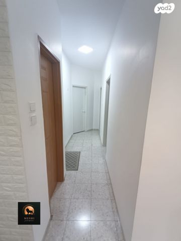 דירה, שיכון עובדים, טבריה