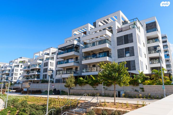 דירה, אור ים, אור עקיבא