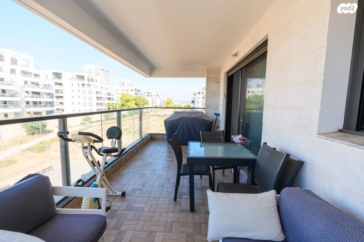 דירה, אור ים, אור עקיבא