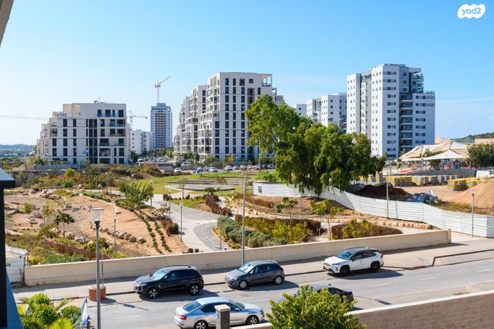 דירה, אור ים, אור עקיבא