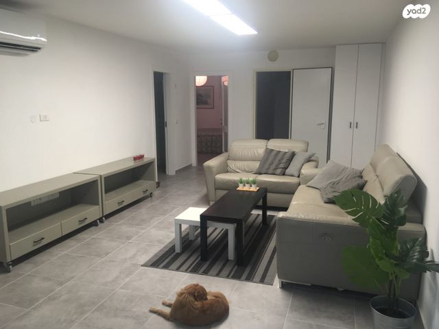 מרתף/ פרטר, שושנת העמקים 21, רמת אמיר, קדימה צורן