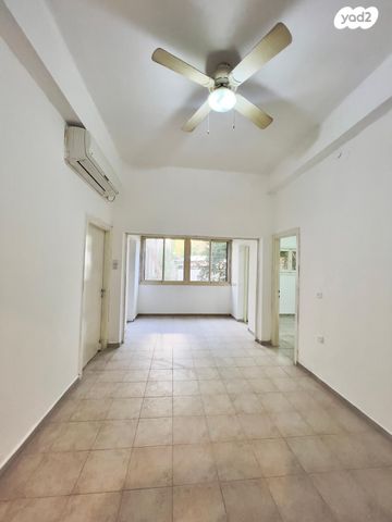 דירה, יצחק אלחנן, מרכז הכרמל, חיפה