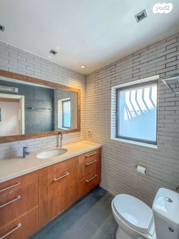 דו משפחתי, קרית יערים, רמת השרון