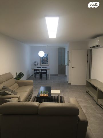 מרתף/ פרטר, שושנת העמקים 21, רמת אמיר, קדימה צורן