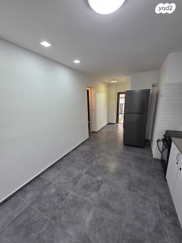 יחידת דיור, לוי אשכול, ברנדייס, חדרה