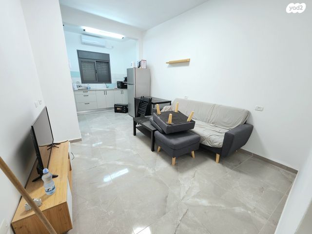 דירה, שדרות הציונות 46, עבאס, חיפה