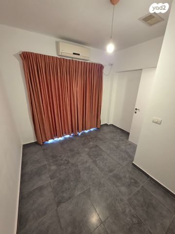 יחידת דיור, לוי אשכול, ברנדייס, חדרה