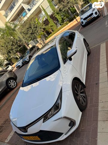 טויוטה קורולה