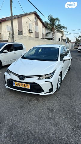 מודעת רכב טויוטה קורולה