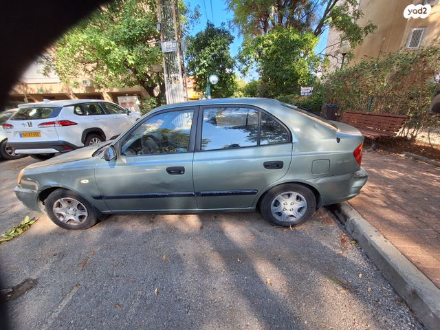 יונדאי אקסנט i25