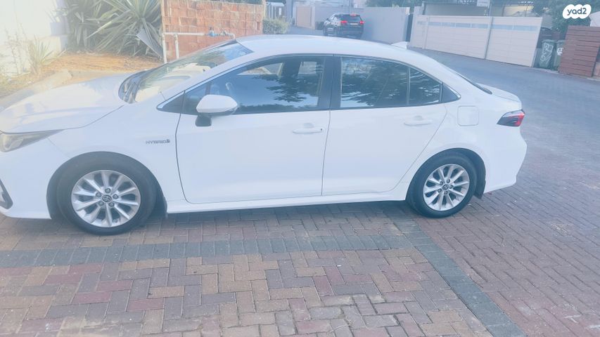 מודעת רכב טויוטה קורולה