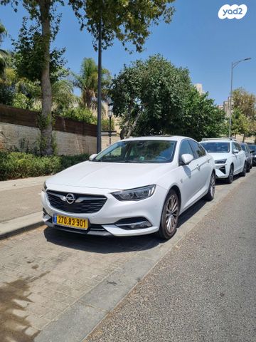 אופל אינסיגניה