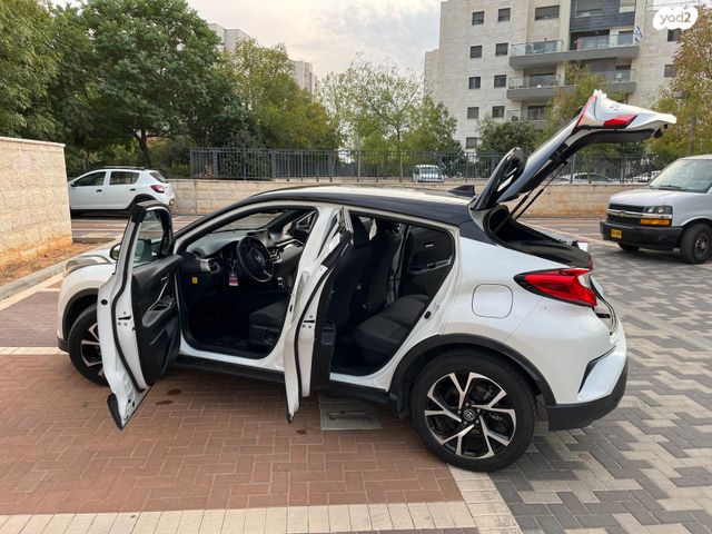 טויוטה C-HR