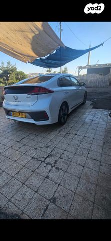 יונדאי איוניק