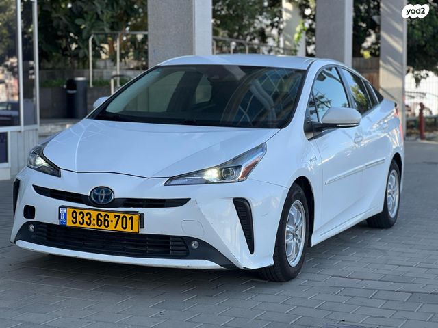 מודעת רכב טויוטה פריוס