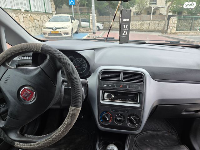 מודעת רכב פיאט פונטו