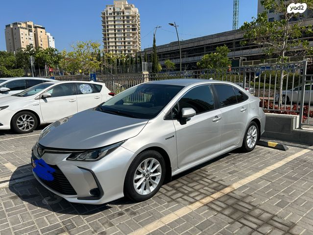 טויוטה קורולה