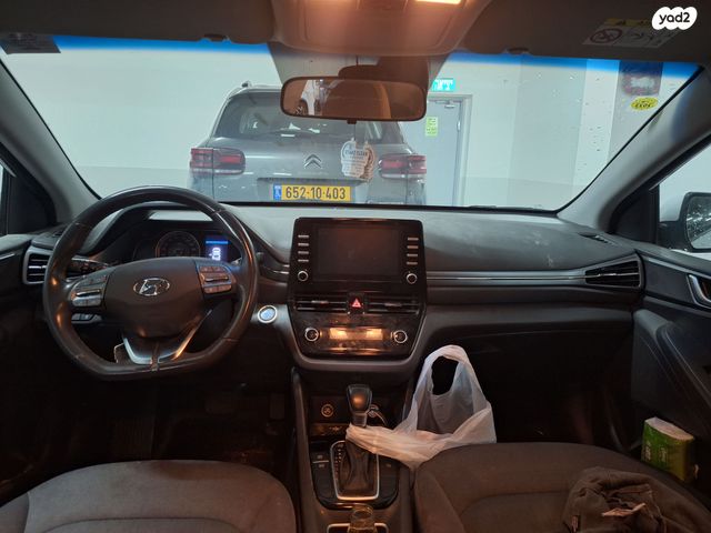 יונדאי איוניק