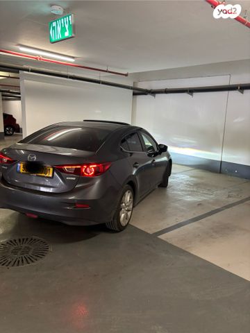 מודעת רכב מאזדה 3