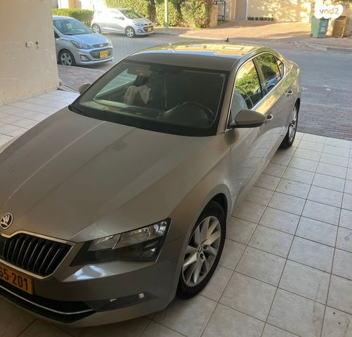 סקודה סופרב