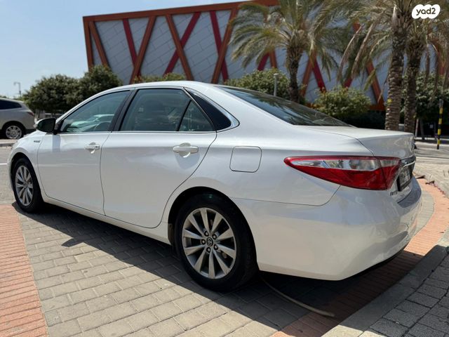 טויוטה קאמרי