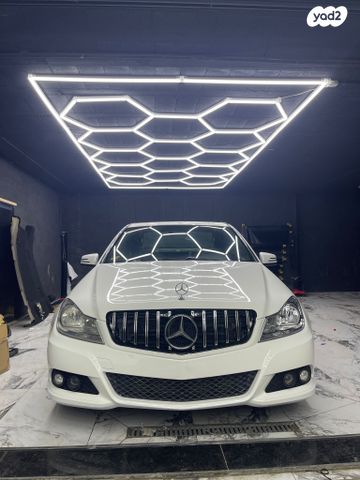 מודעת רכב מרצדס-בנץ C-class