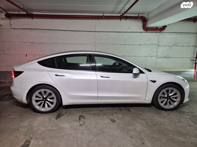 מודעת רכב טסלה מודל 3