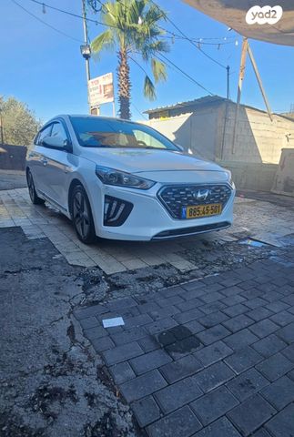 יונדאי איוניק