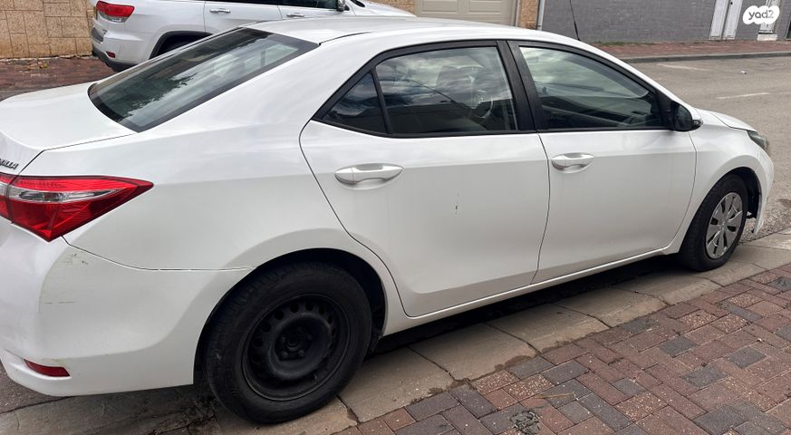 טויוטה קורולה