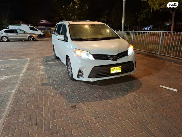 טויוטה סיינה