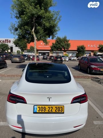 מודעת רכב טסלה מודל 3