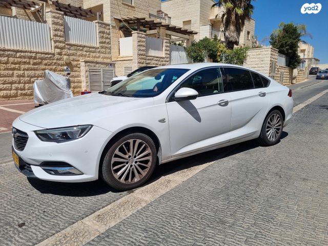 אופל אינסיגניה