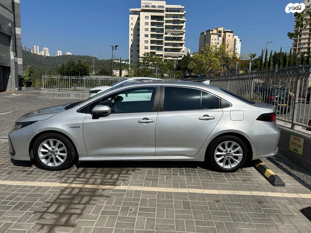 טויוטה קורולה