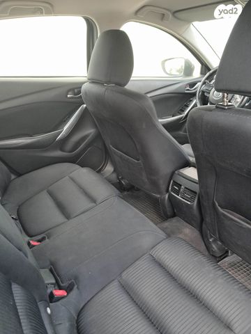 מודעת רכב מאזדה 6