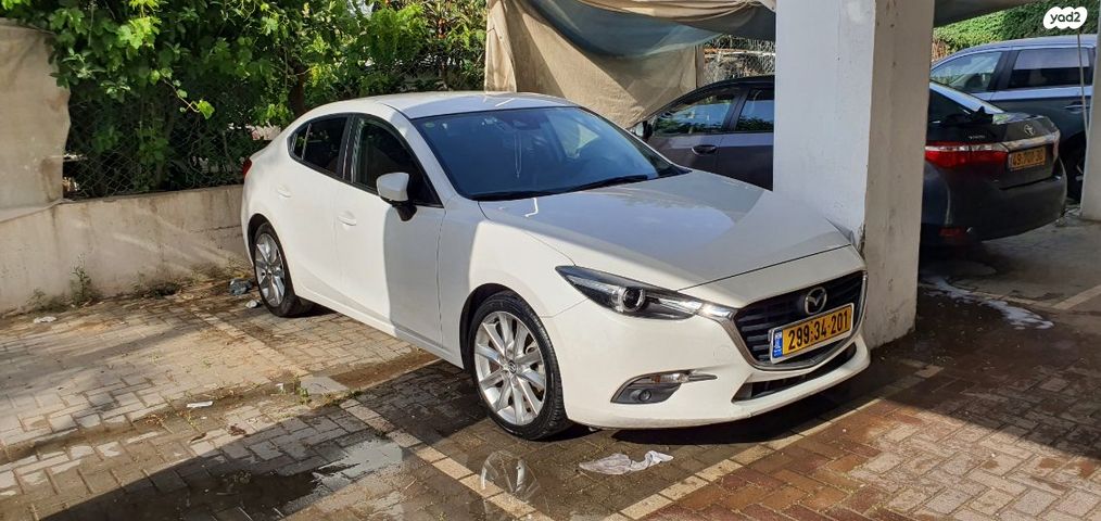 מאזדה 3