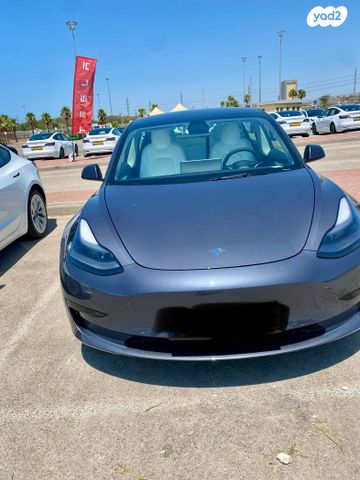 מודעת רכב טסלה מודל 3