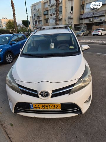 מודעת רכב טויוטה ורסו