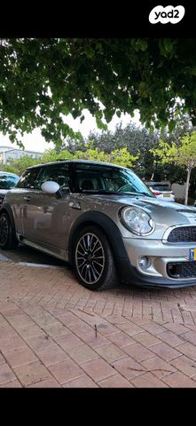 מודעת רכב מיני קופר