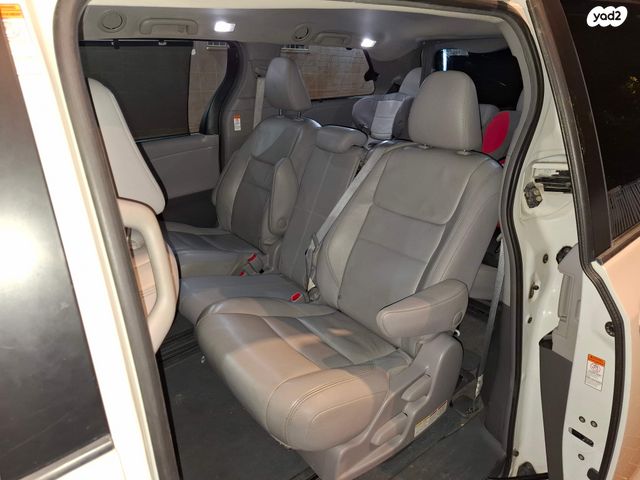 מודעת רכב טויוטה סיינה