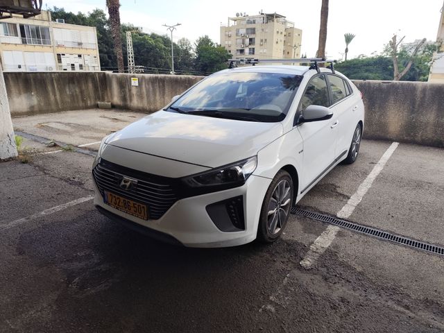 יונדאי איוניק