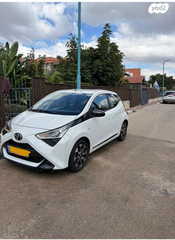 מודעת רכב טויוטה אייגו