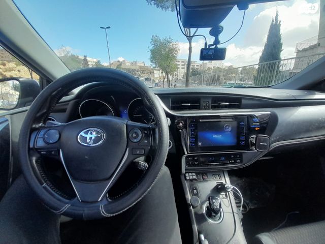 טויוטה אוריס