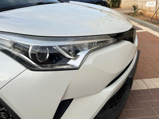 טויוטה C-HR