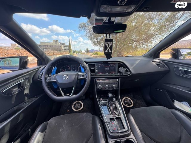 מודעת רכב סיאט לאון