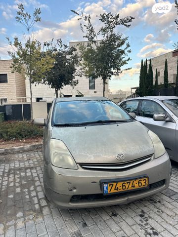 מודעת רכב טויוטה פריוס