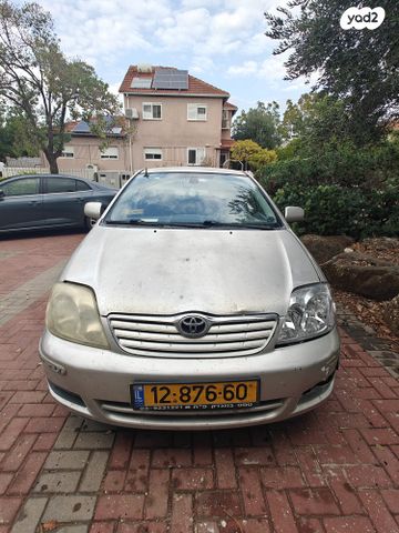 טויוטה קורולה