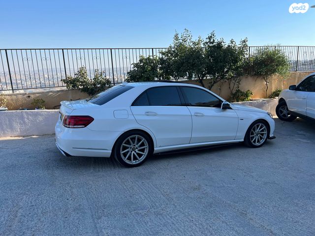 מודעת רכב מרצדס-בנץ E-class