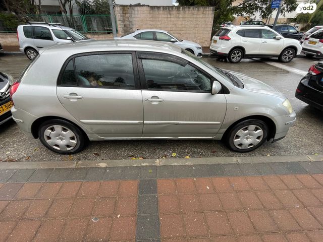 טויוטה קורולה