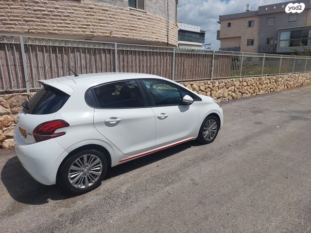 מודעת רכב פיג'ו 208