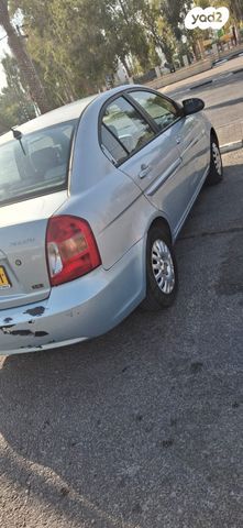 יונדאי אקסנט i25